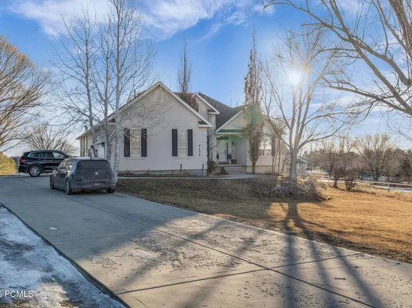 9390 N Canyon Wash Dr, Eagle Mountain, UT 84005