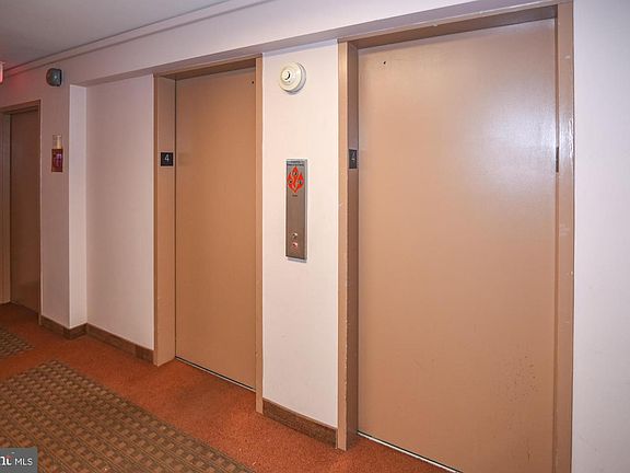 5th image of 522 21st St NW APT 409