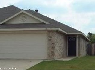 305 Robin St, Crowley, TX 76036