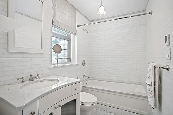 Sold by Douglas Elliman | media 28