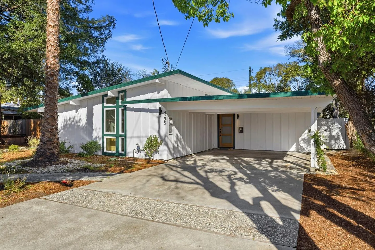 4225 Park Blvd photo 1
