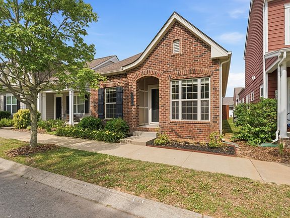 2nd image of 3025 Bienville Dr