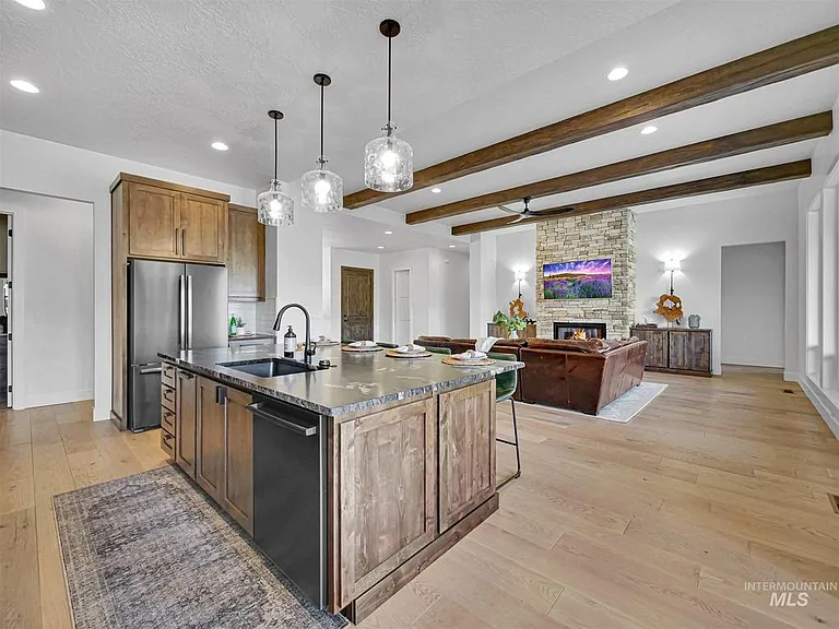 5298 W Parkridge Dr — Photo 8