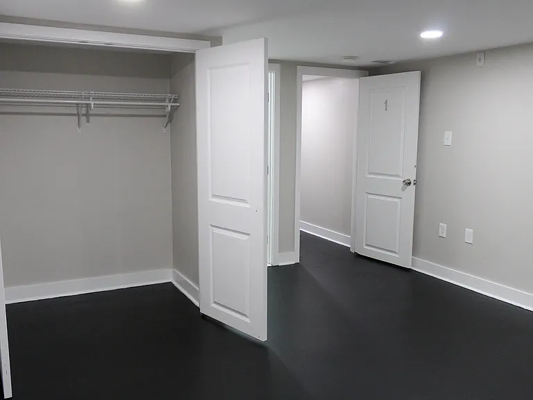 Campus Apartments — Photo 10
