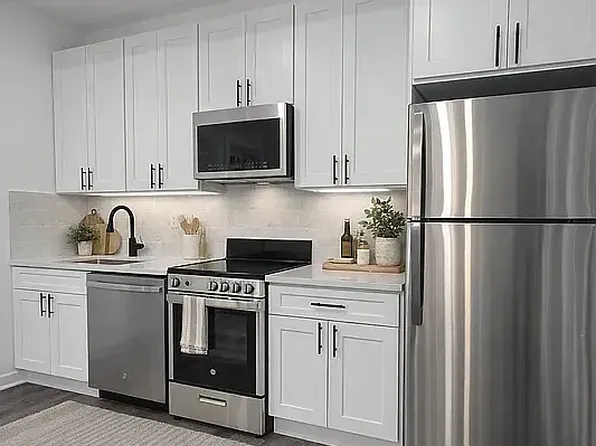 43-20 34th Ave #3, Long Island City, NY 11101