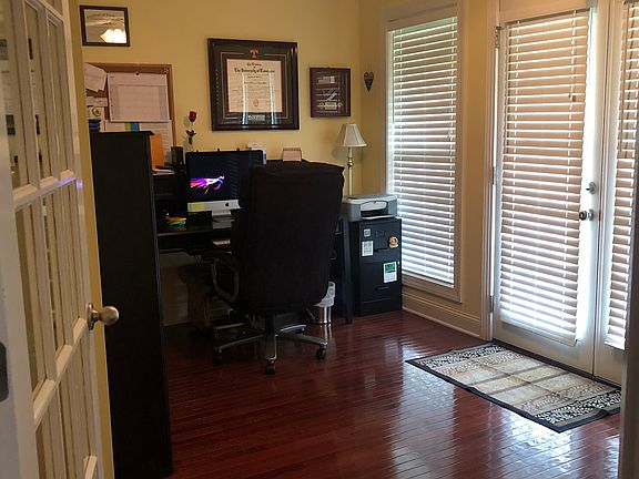 2nd image of 2246 Fairfax Dr
