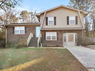 810 Lataste Dr, Oxford, AL 36203