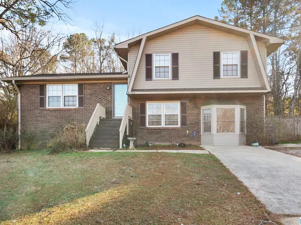 810 Lataste Dr, Oxford, AL 36203