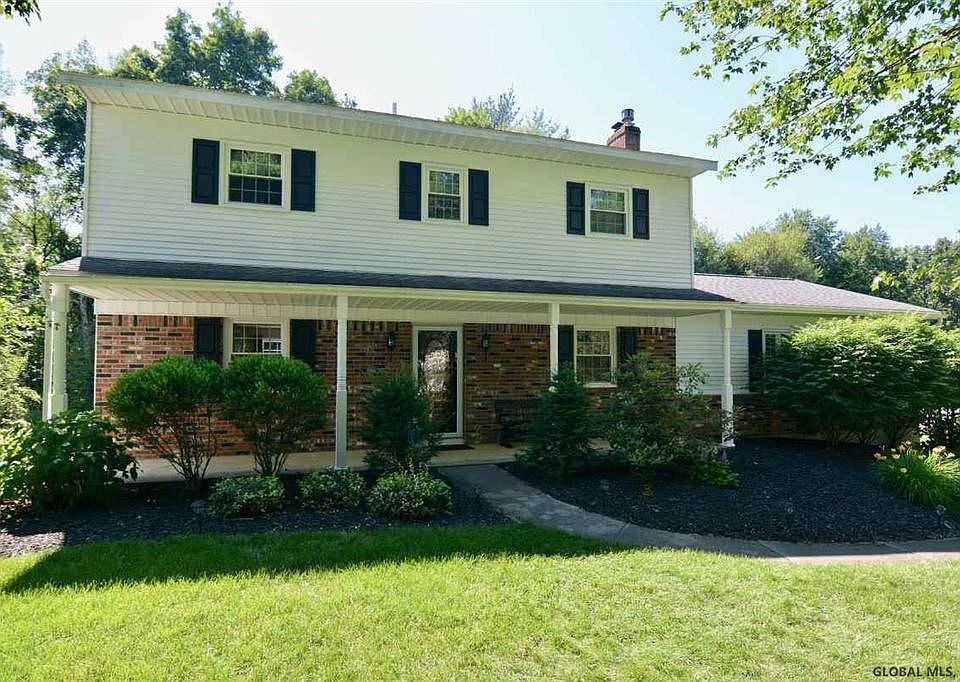 1st image of 72 Appletree Ln