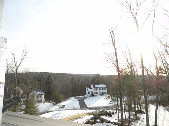 5th image of 14 Dogwood Cir
