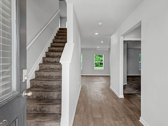 5th image of 750 Clydes Way
