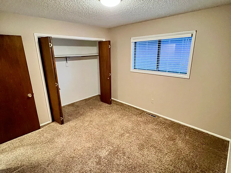 1121 Yellowstone Ave — Photo 11