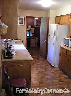 Easy to Get Around Kitchen