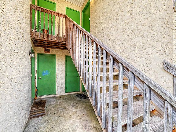 4th image of 11 W Pleasant Ave #11