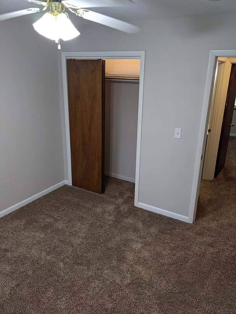 408 S Elm St #A photo 1