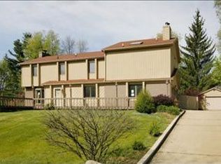 2734 Bronson Cir, Kalamazoo, MI 49008