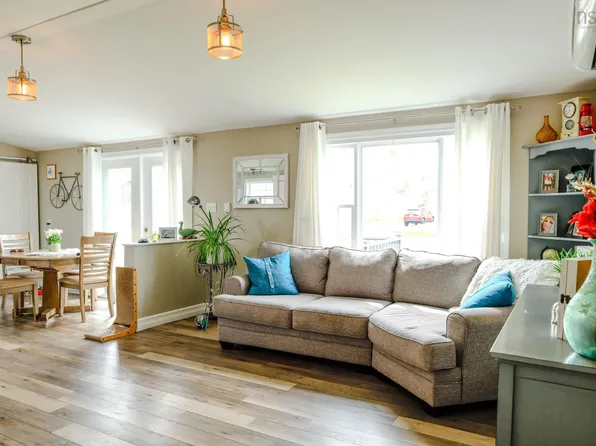 5 Nickerson Rd, Barrington, NS B0W 1P0
