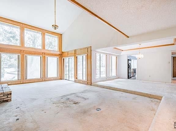 5th image of 152 1st Oak Dr