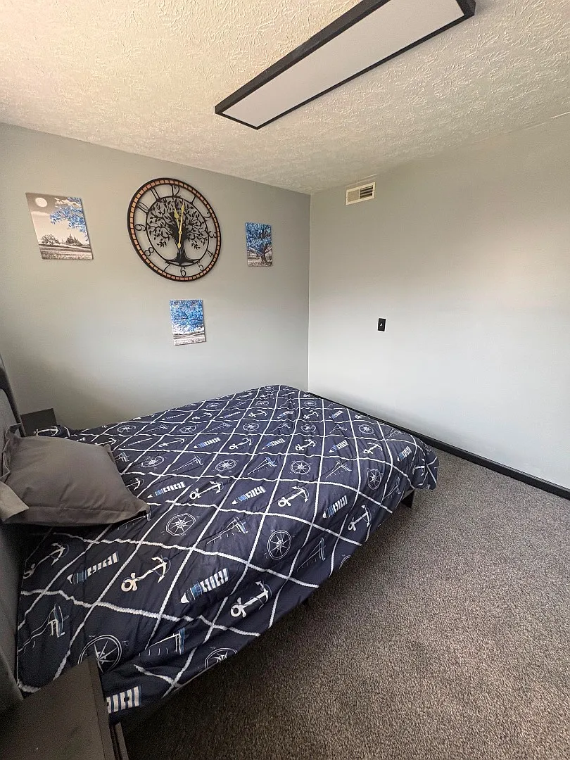 1100 Murdoch Ave - Studio Apt B - Studio Apartment - B — Photo 2