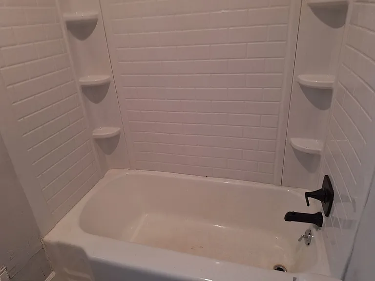 5235 Oxford Ave — Photo 10