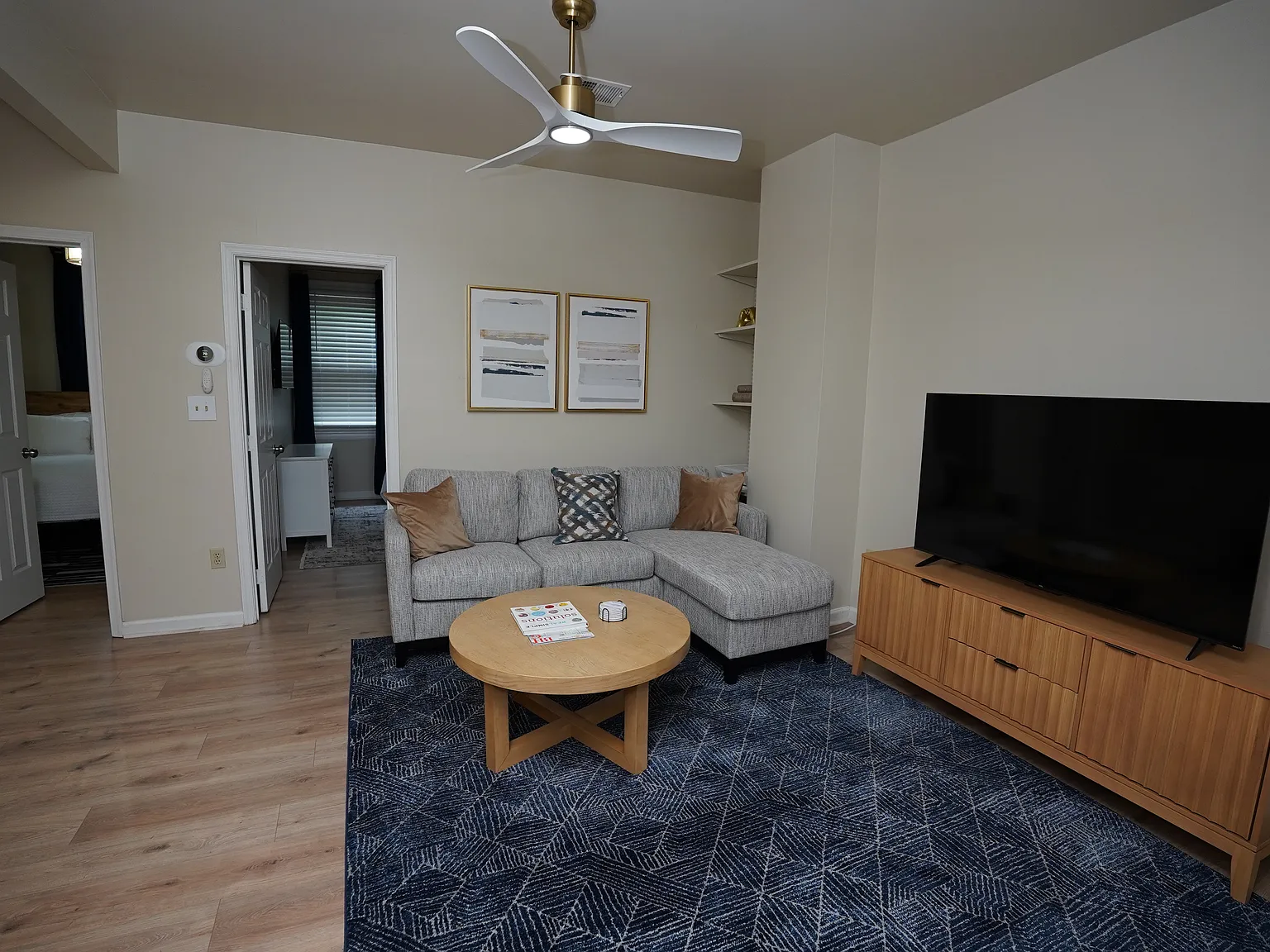 2 bed, $4,600 — Photo 3