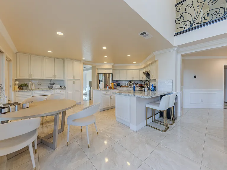 2416 Martingail Dr — Photo 16