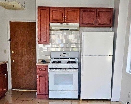 3rd image of 291 Linden Ave APT 2