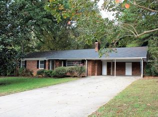 140 Hollingswood Dr, Statesville, NC 28625