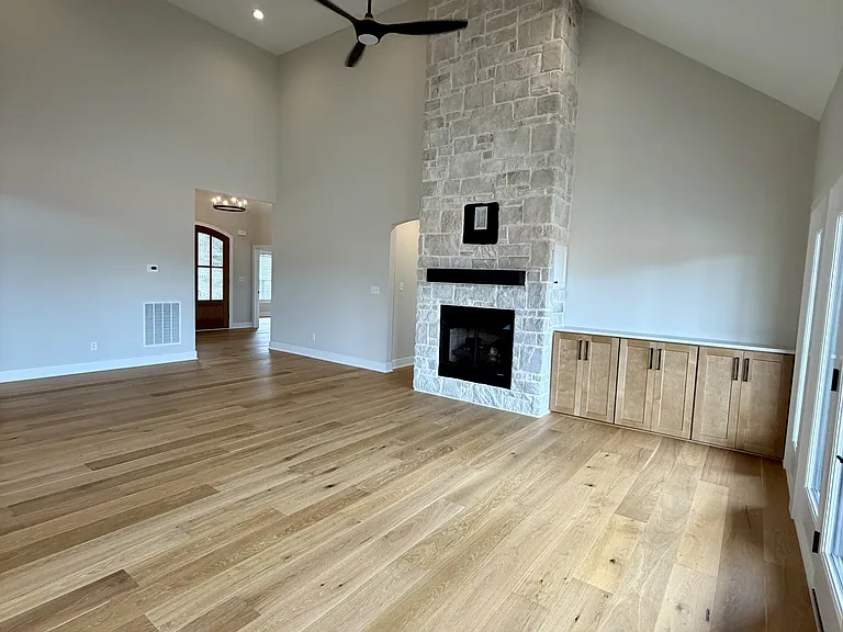 204 Crest Ridge Ct — Photo 9
