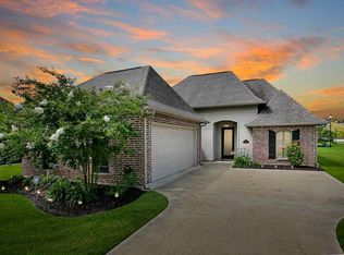 8060 Valencia Ct, Baton Rouge, LA 70820