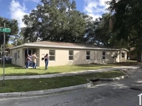 1563 NW 47th St, Miami, FL 33142