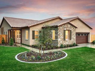 2860 Evergreen Ave, Clovis, CA 93611