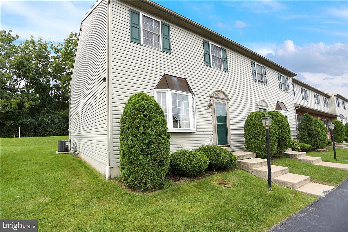 154 Nicole Way, Sinking Spring, PA 19608 Zillow