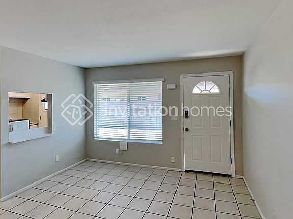 5th image of 3836 W Dunlap Ave #B