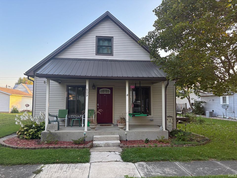 1st image of 209 E Jackson St