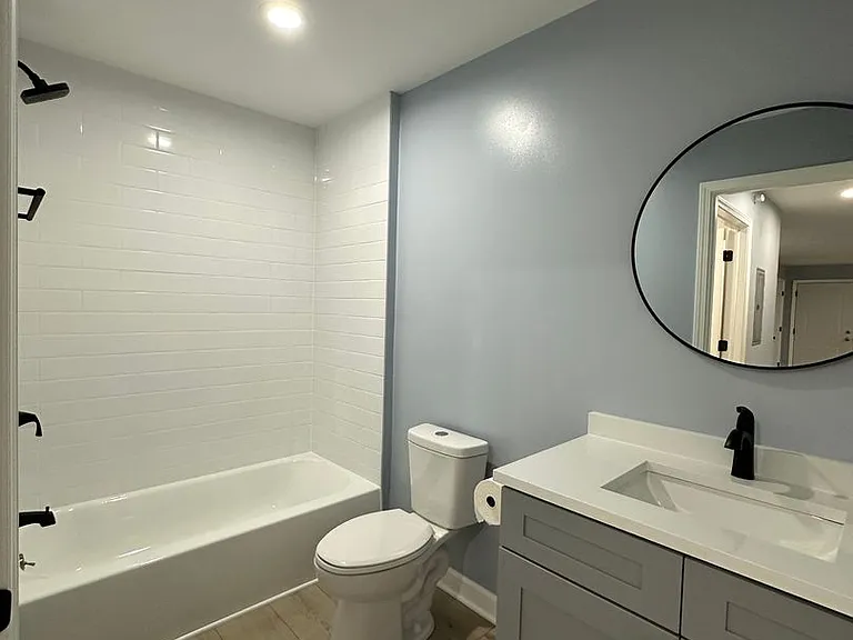 Halsted Park Apartments and Townhomes — Photo 11