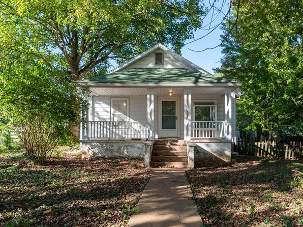3047 W Walnut Street, Springfield, MO 65802