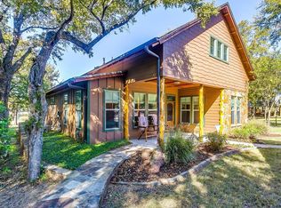 2304 Lakewood Ct, Granbury, TX 76049