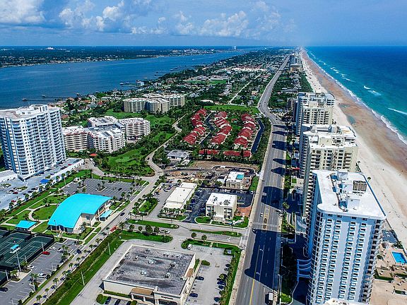 3rd image of 2 Oceans West Blvd APT 303