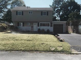120 W 23rd St, Deer Park, NY 11729