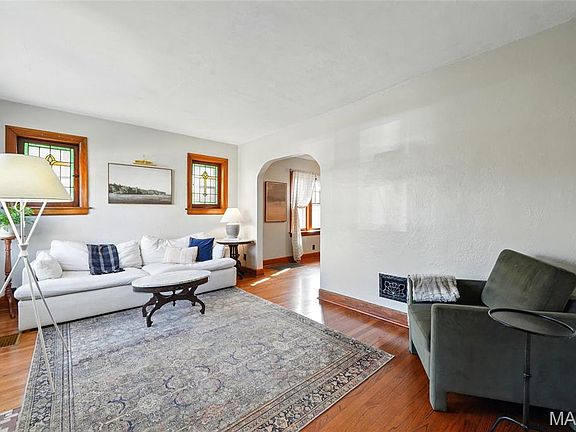 3rd image of 6411 Blow St