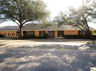 112 N 31st St, Gatesville, TX 76528