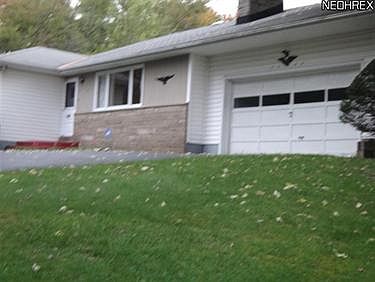 5th image of 1145 Esther Ave