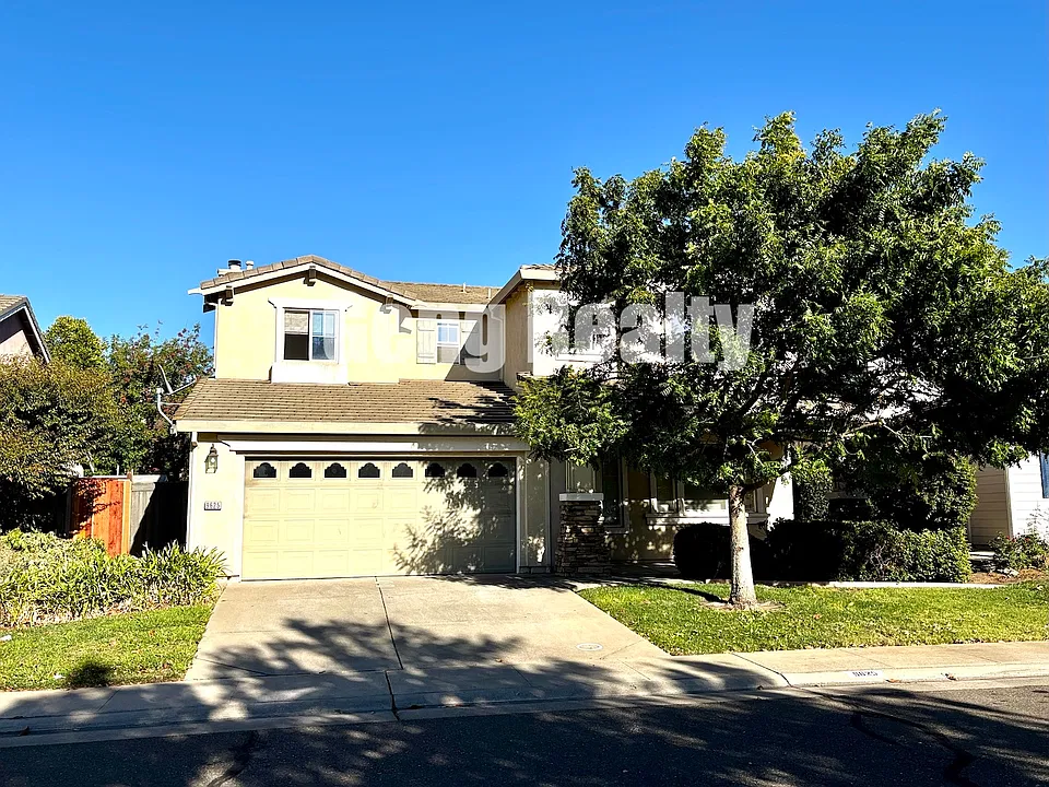 9625 Cedar Oak Way