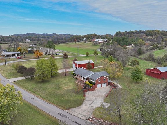 4th image of 1935 Liberty Ln
