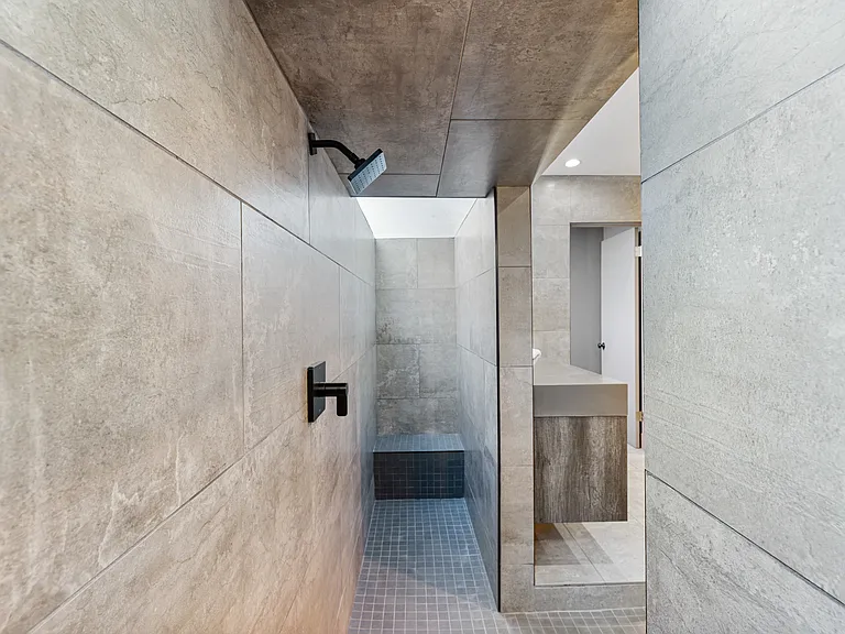 344 Arno Way — Photo 30