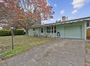 18918 NE Davis St, Portland, OR 97230
