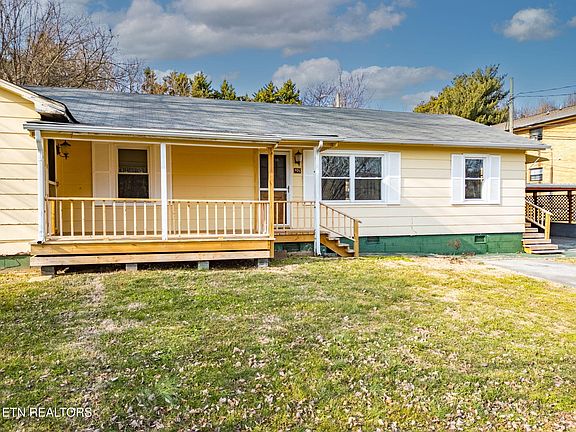 3rd image of 407 Sharp Ln