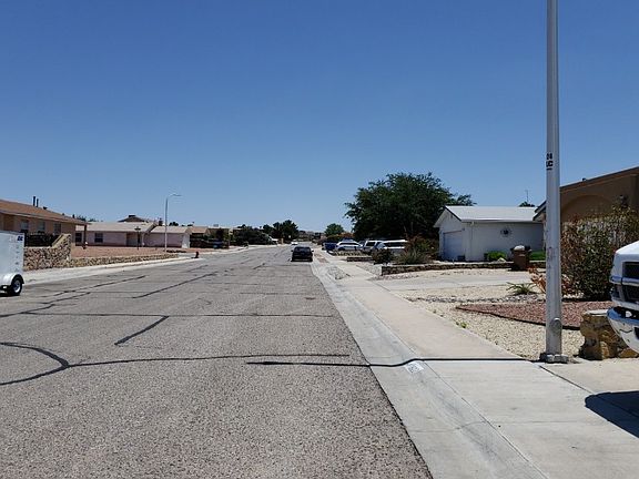 5th image of 1922 Bentley Dr