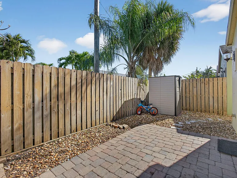 3125 Shelby Way — Photo 21